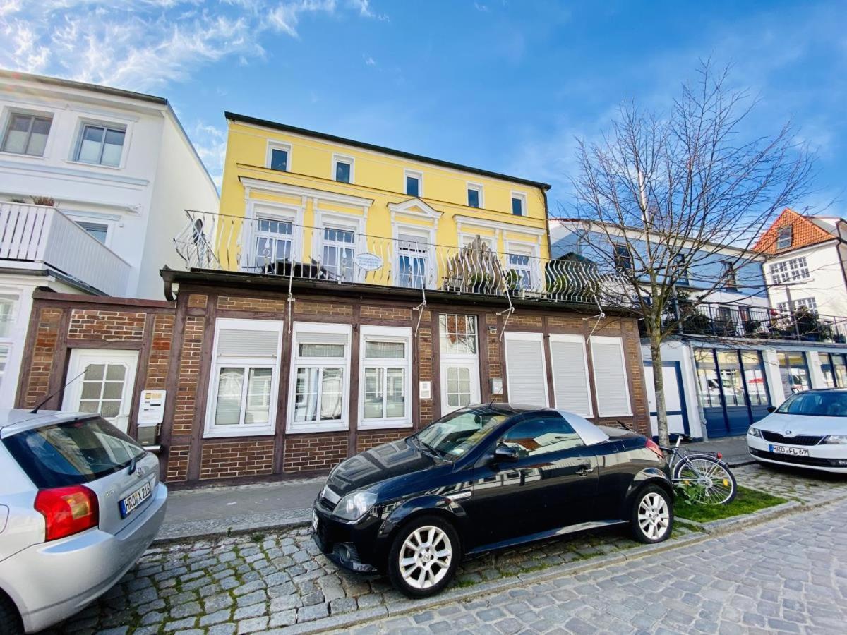 Apartment Beach, Ca 150 M Zum Rostock